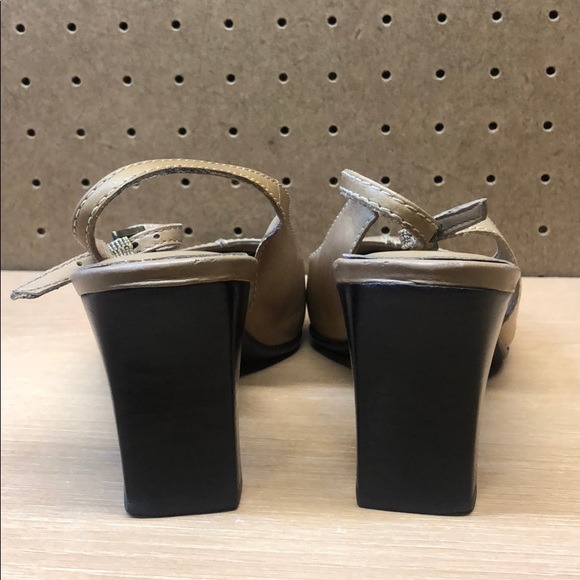 Danelle Obsess Tan Sling Back Heels sz 6.5 - Picture 6 of 8